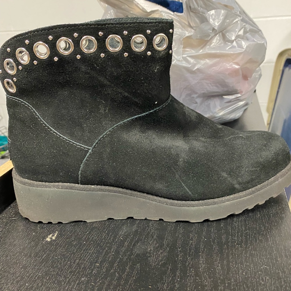 UGG Women's Black Ankle Boots - Picture 2 of 3